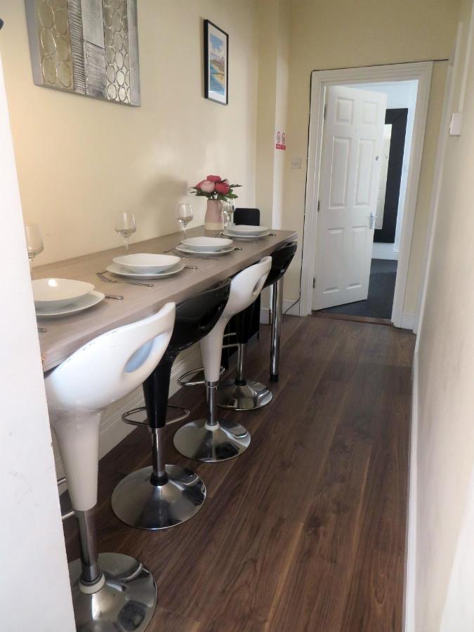 Entire 2 Bed Ground Floor Apartment Central But Quiet Newmarket  Εξωτερικό φωτογραφία