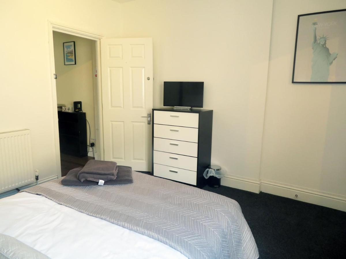 Entire 2 Bed Ground Floor Apartment Central But Quiet Newmarket  Εξωτερικό φωτογραφία